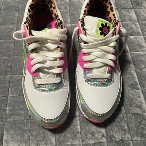 adidas Originals White and Pink Athletic Shoes